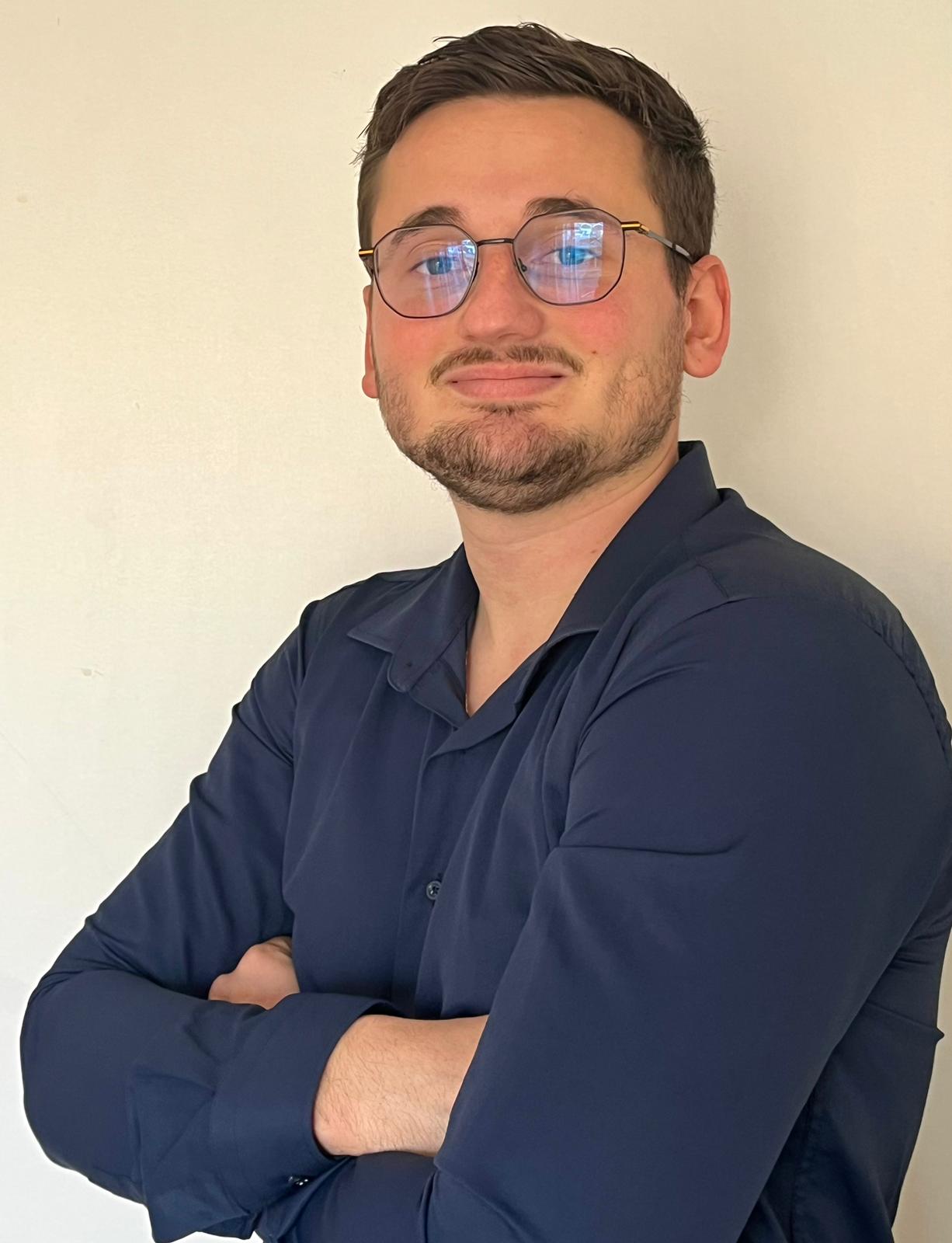 Adrien maz